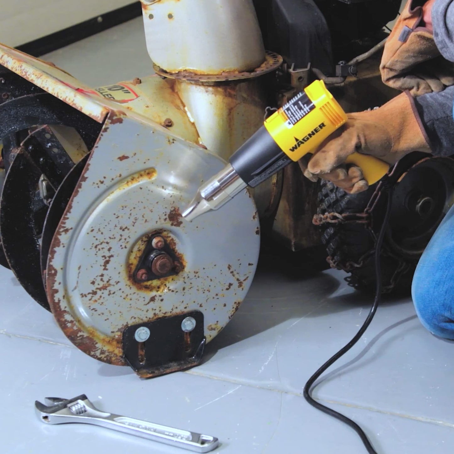 Wagner HT1000 Heat Gun: 2 Temp Settings, Ideal for Paint, Adhesive, & Rust Removal